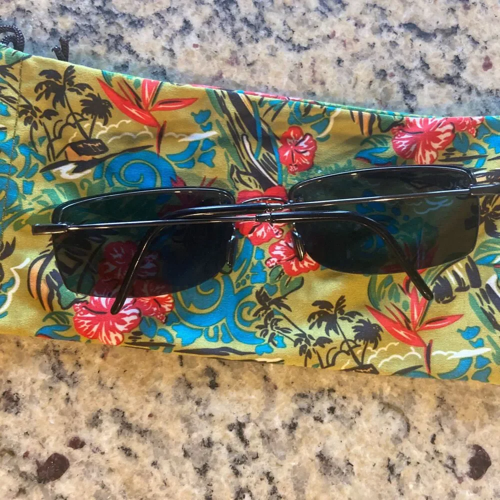 Maui Jim Pali MJ-352-02 Black Polarized Flexon Sunglasses, Carry Bag Included